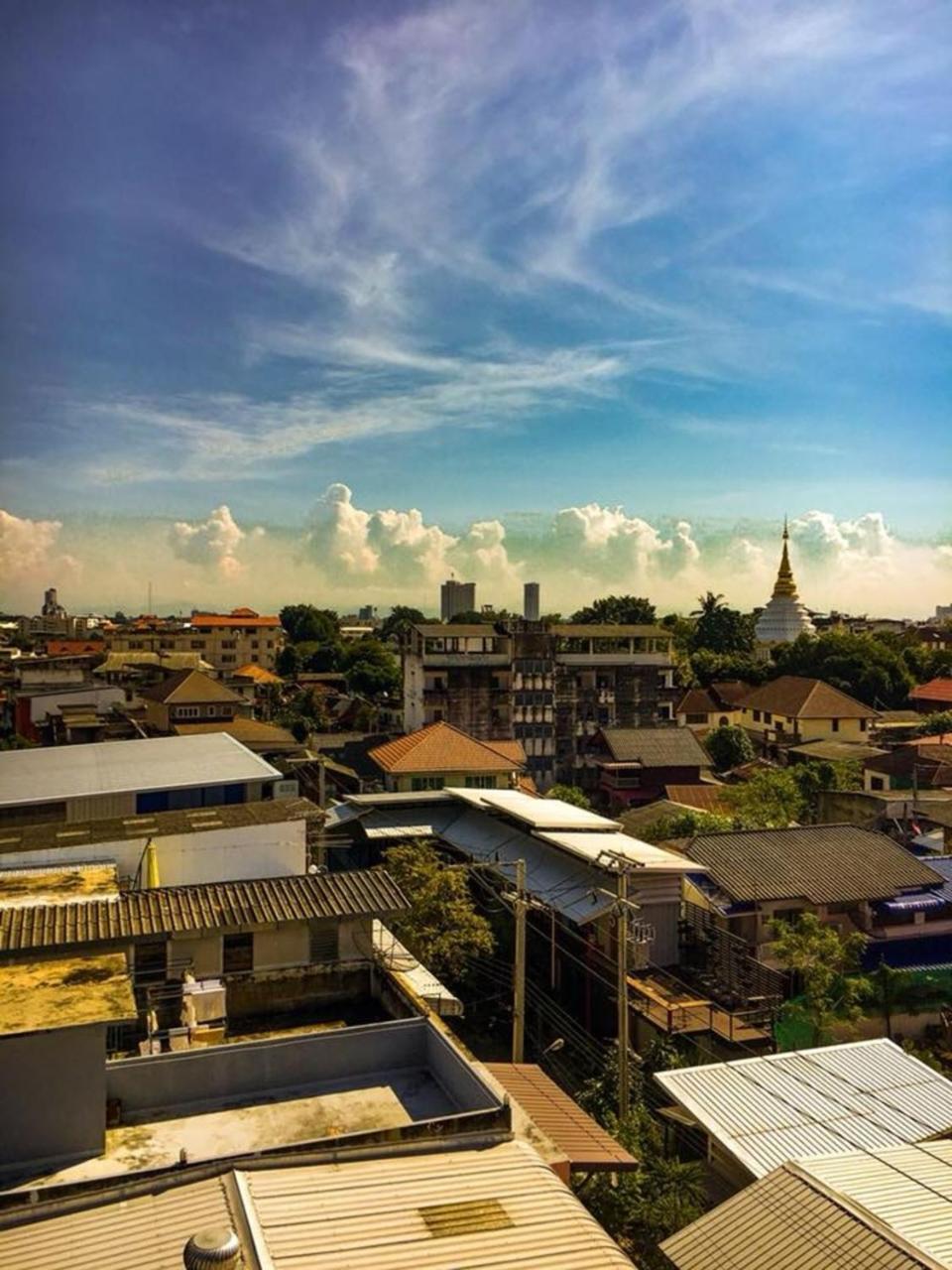 Hug Hostel Rooftop チエンマイ エクステリア 写真